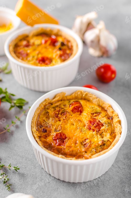 Preview: Mini quiche with sausage