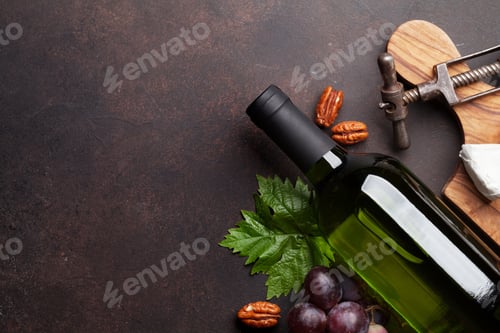 Preview: Wine, grape and cheese