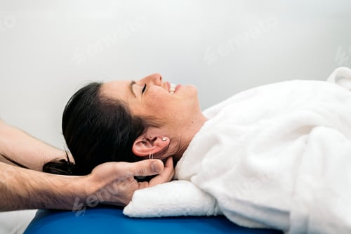 Preview: Woman Enjoying Neck Massage