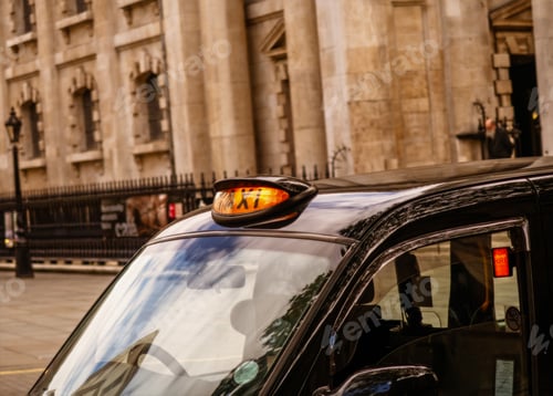 Preview: London Black Cab Taxi For Hire Around Trafalgar Square