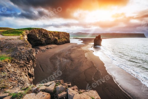 Preview: Fantastic beach in southern Iceland