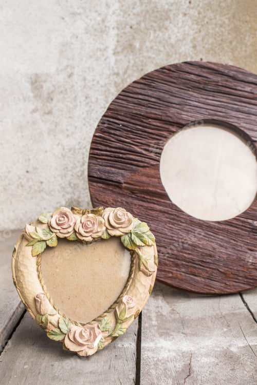 Preview: The antique picture frames
