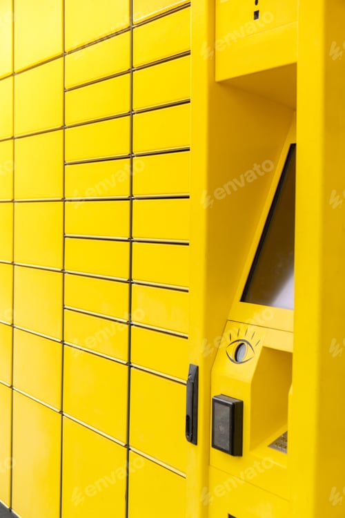 Preview: Modern yellow shopping locker. Bar code reader for Skans QR Code on Mobile phone Self-service Locker