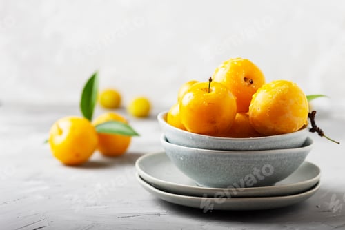 Preview: Yellow sweet plums