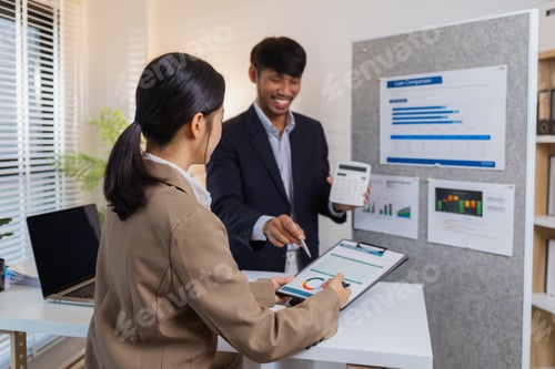 Preview: Business colleagues are engaged in a collaborative discussion