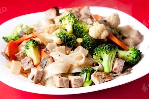 Preview: Closeup shot of a delicious pasta with vegetables