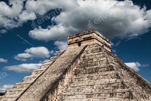 Preview: Kukulcan Temple at Chichen Itza