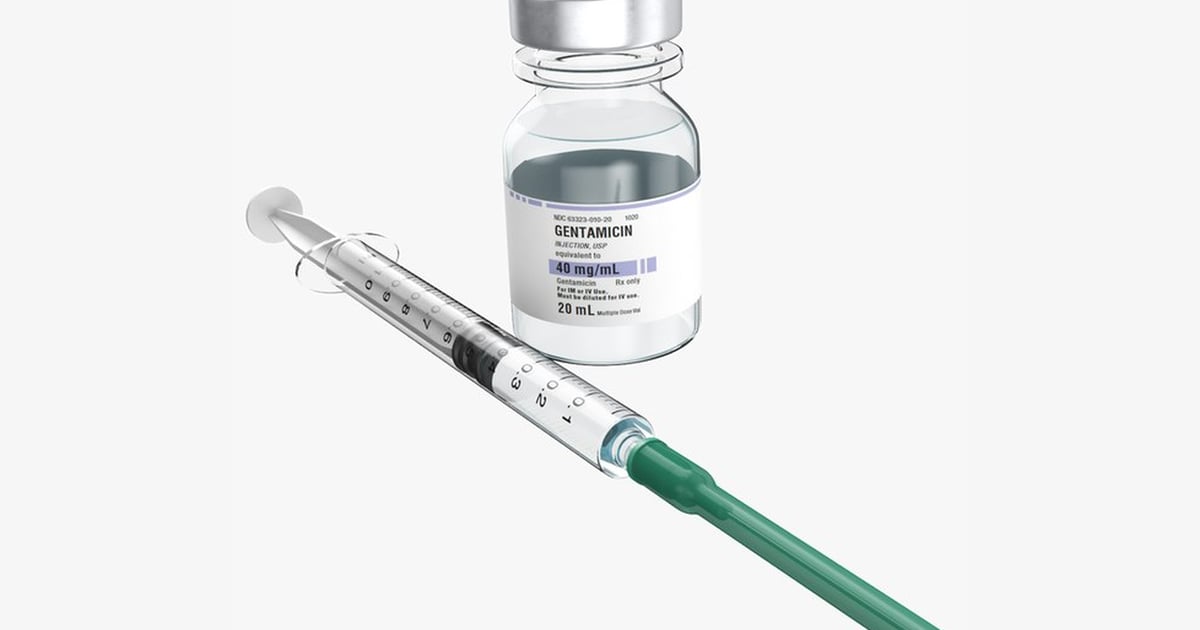 Gentamicin Injection Vial & Syringe 3D, Incl. syringe & drug - Envato