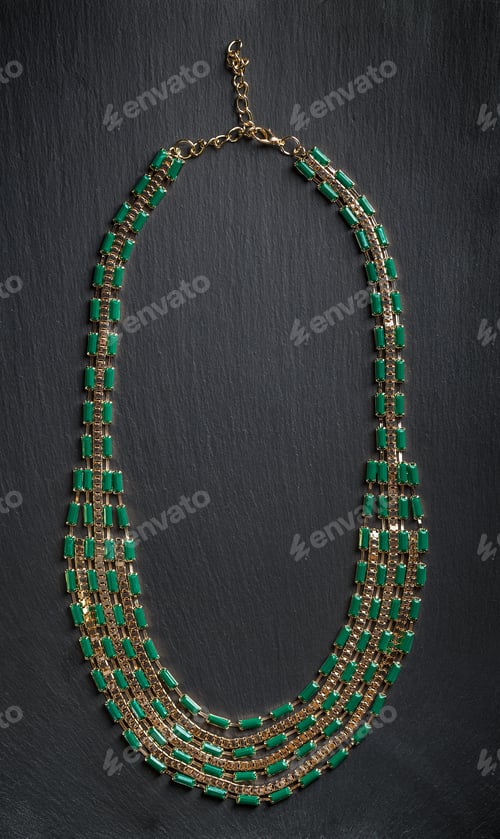 Preview: Necklace with green stones