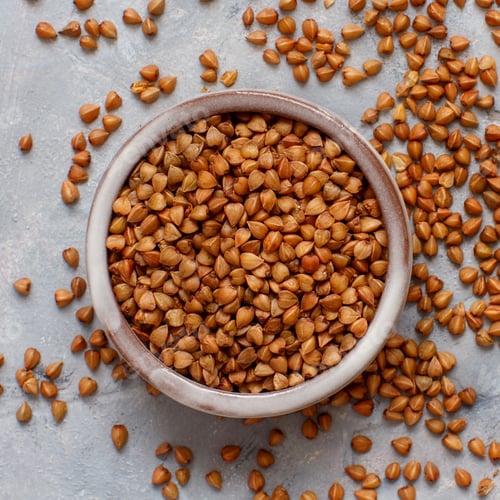 Preview: Raw dry buckwheat grain in a bowl