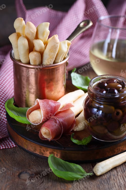 Preview: Italian Antipasto Snacks