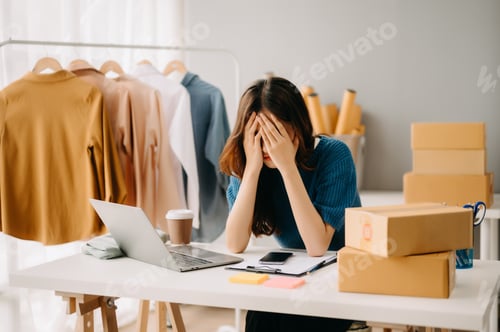 Preview: Fashion blogger concept. Young Asian women selling clothes on video streaming.Startup small business