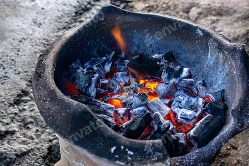 Preview: Charcoal briquettes, one of Indonesia's traditional burning methods.