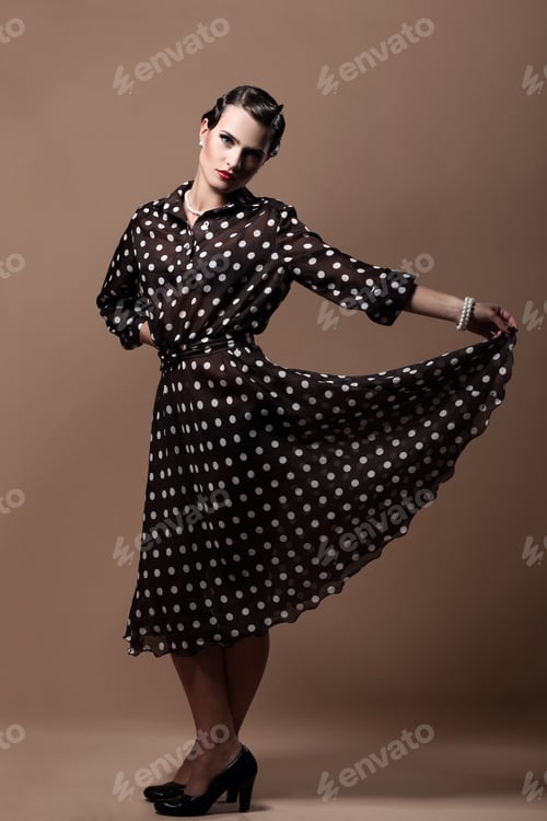 Preview: Beautiful woman in vintage image