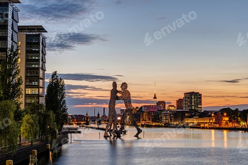 Preview: The river Spree in Berlin with the Molecule Men