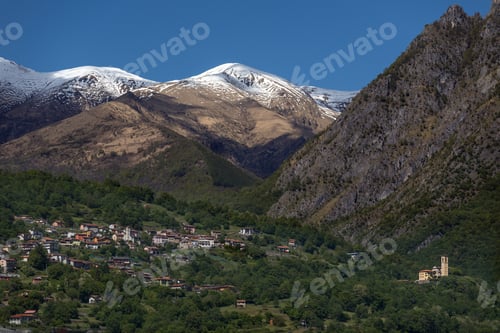 Preview: The town of Lugarno on the border between southern Switzerland and northern Italy close to the