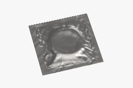 Preview: Silver Condom Packet: Protection