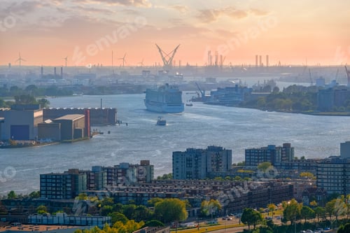 Preview: View of Rotterdam city and Nieuwe Maas river