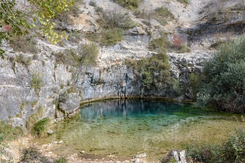 Preview: Pozo Azul (blue water well) of Covanera, Burgos, Spain