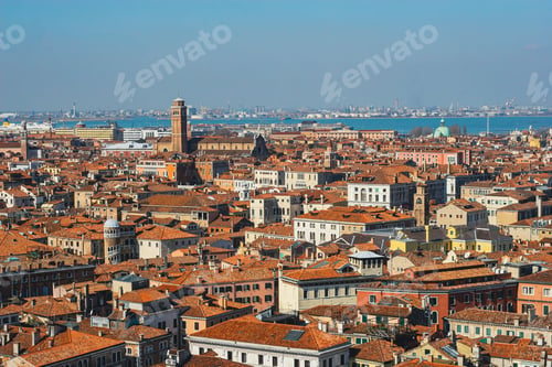 Preview: Cityscape Venice surrounded by buildings