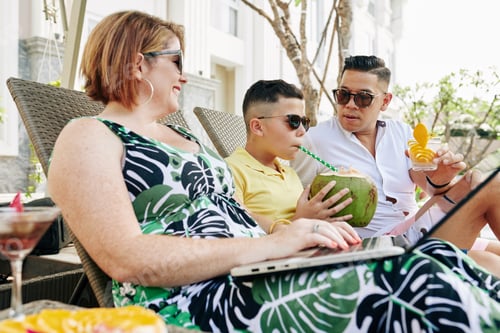 Preview: Family on vacation