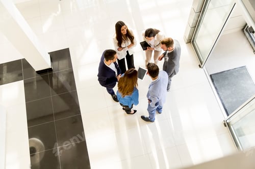 Preview: Business people