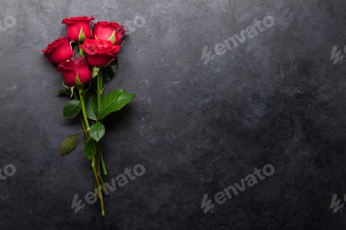 Preview: Red rose flowers bouquet