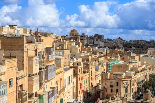 Preview: Malta, Valletta. Capital with tall traditional limestone buildings,