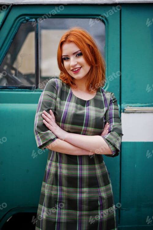 Preview: Young red haired girl lady