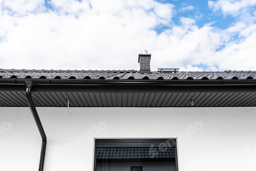 Preview: A modern graphite roof lining is attached to the trusses, visible cables and holes for LED lights.