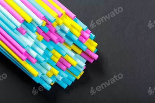 Preview: Colorful drinking straws