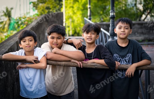 Preview: Portrait of Asian boys standing outdoors