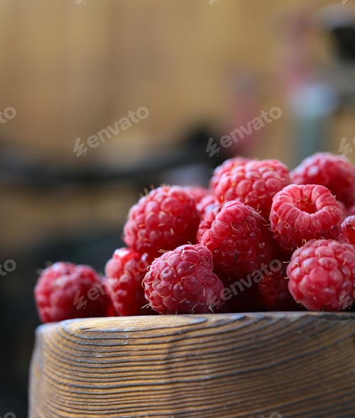 Preview: Sweet Raspberries
