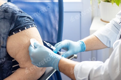 Preview: Elderly woman vaccinated COVID-19 vaccine