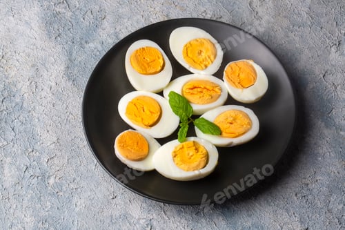 Preview: Boiled sliced egg, food photo