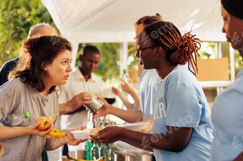 Preview: Food distribution for the less fortunate