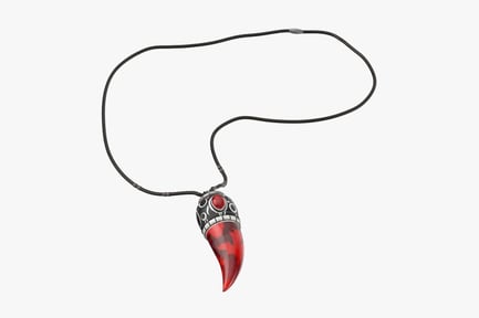 Preview: Crimson Claw Magic Amulet