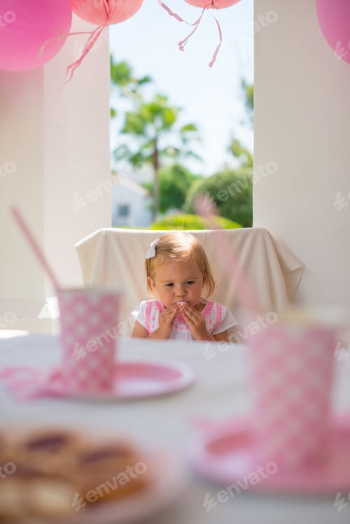 Preview: Little Princess Sitting on her Birthday Party