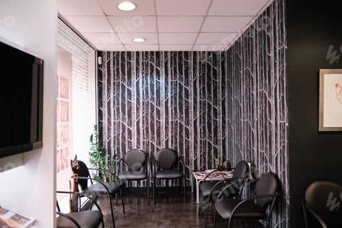 Preview: a waiting room with natural light