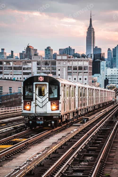 Preview: View of Empire State Building and the 7 train from Queens.