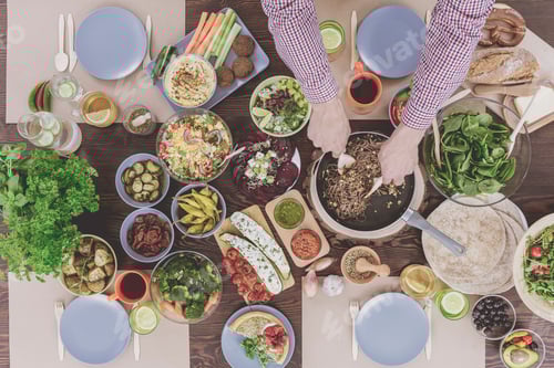 Preview: Vegetarian meeting of friends