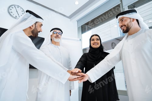 Preview: Group of middle-eastern corporate business people meeting in the office