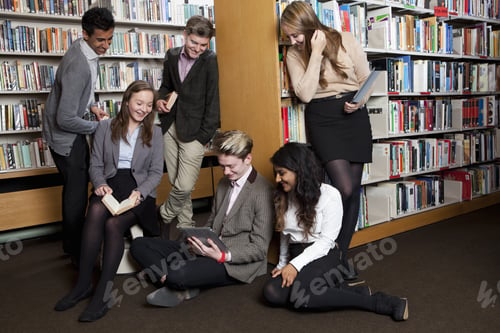 Preview: Students reading in library