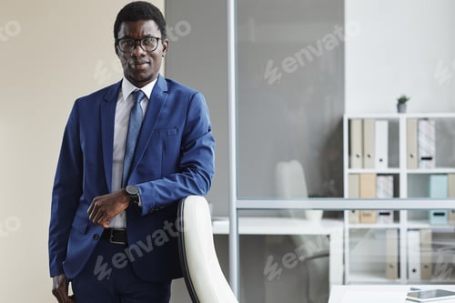 Preview: Businessman working at office