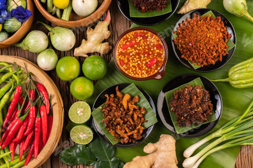 Preview: Different types of chili sauce in a cup with ingredients to make