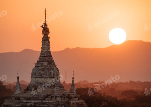 Preview: Buddhist pagoda at sunset, Bagan, Mandalay Region, Myanmar