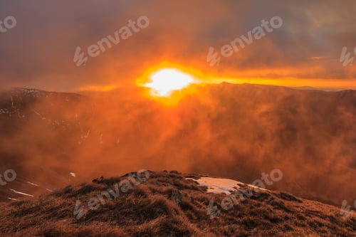 Preview: Sunrise in Fagaras Mountains