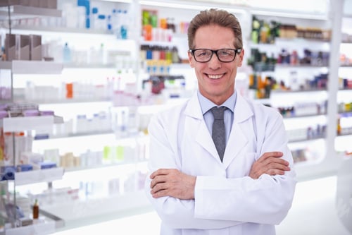 Preview: Handsome pharmacist working