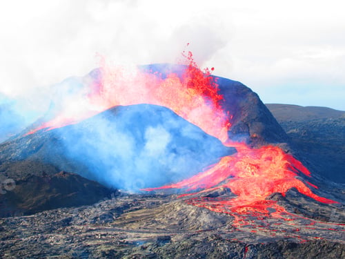 Preview: Shot of lava erupting at the volcano - Natural disaster