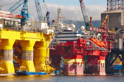 Preview: Oil and gas platform in Norway. Energy industry. Petroleum exploration